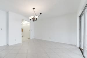 10121 43rd Dr 309, Boynton Beach, FL 33436 Sold 05/22/24