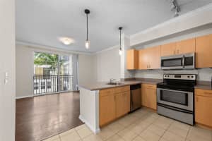 533 NE 3rd Ave 323, Fort Lauderdale, FL 33301 Sold 04/30/24