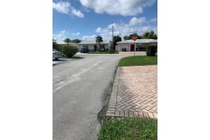 7107 NW 75th St, Tamarac, FL 33321 Sold 04/09/24
