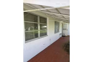 7107 NW 75th St, Tamarac, FL 33321 Sold 04/09/24