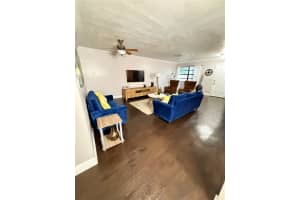 9153 Vineyard Lake Dr 9153, Plantation, FL 33324 Sold 04/11/24