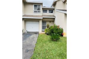 MLS# F10421061, Deerfield Beach, Florida 33442
