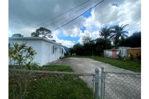 949 NW 16th Ter, Fort Lauderdale, FL 33311 Sold 10/28/24