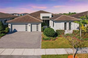 10745 Estuary Dr, Parkland, FL 33076 Sold 04/12/24