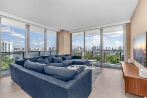 16385 Biscayne Blvd 1015, North Miami Beach, FL 33160 Sold 06/27/24