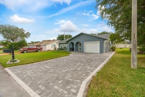 9402 NW 70TH ST, Tamarac, FL 33321 Sold 03/27/24