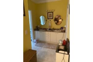 20731 SW 79th Pl, Cutler Bay, FL 33189 Sold 04/19/24