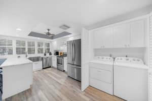8109 Oakton Ct 9D, Lake Clarke Shores, FL 33406 Sold 04/05/24