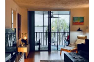 112 E Lake Emerald Dr 303, Oakland Park, FL 33309 Sold 03/21/24