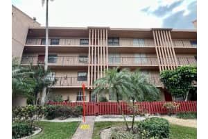7320 Lake Circle Dr 202, Margate, FL 33063 Sold 06/14/24