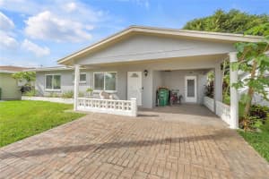 5607 NW 49th Ter, Tamarac, FL 33319 Sold 05/17/24