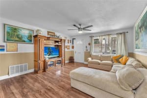 5607 NW 49th Ter, Tamarac, FL 33319 Sold 05/17/24