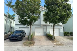 3207 Laurel Ridge Circle, Riviera Beach, FL 33404 Sold 02/27/24