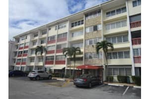 215 SE 3rd Ave 307B, Hallandale Beach, FL 33009 Sold 05/10/24