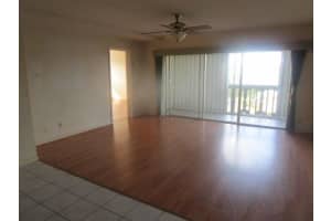 215 SE 3rd Ave 307B, Hallandale Beach, FL 33009 Sold 05/10/24