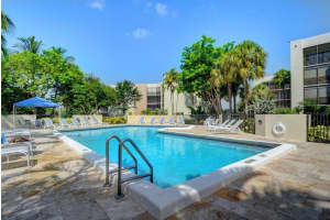 5701 Camino Del Sol 401, Boca Raton, FL 33433 Sold 03/19/24