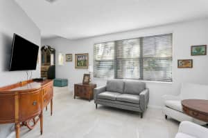 1900 Oceanwalk Ln 111, Lauderdale By The Sea, FL 33062 Sold 09/10/24