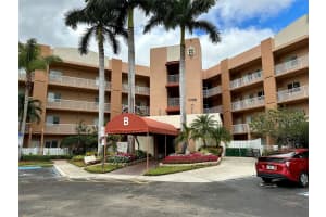 7725 Yardley Dr B-304, Tamarac, FL 33321 Sold 08/18/25