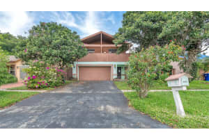 8603 SW 19th St, North Lauderdale, FL 33068 Sold 04/05/24