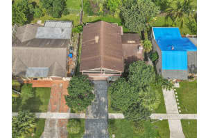 8603 SW 19th St, North Lauderdale, FL 33068 Sold 04/05/24