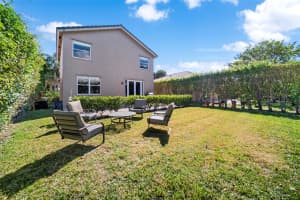 7673 NW 70th Ave, Parkland, FL 33067 Sold 04/04/24