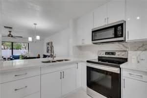11669 NW 11th St 11669, Pembroke Pines, FL 33026 Sold 03/12/24