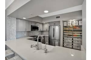 110 N Federal Hwy 1210, Fort Lauderdale, FL 33301 Sold 03/12/24
