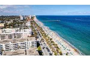 330 SE 20 Ave 421, Deerfield Beach, FL 33441 Sold 05/02/24