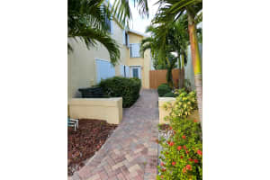 3491 NW 20th St, Coconut Creek, FL 33066 Sold 04/10/24