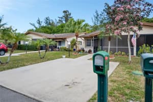 14560 Lucy Dr, Delray Beach, FL 33484 Sold 04/03/24