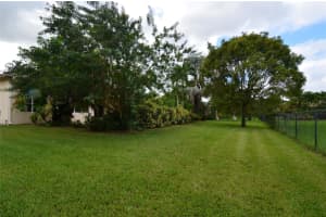13261 SW 44th St, Davie, FL 33330 Sold 05/07/24