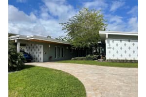 2201 NE 16th Ct, Fort Lauderdale, FL 33305 Sold 05/02/24