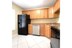 5980 NW 64th Ave 309, Tamarac, FL 33319 Sold 07/15/24