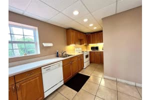 3002 NE 5th Ter 204B, Wilton Manors, FL 33334 Sold 08/20/24