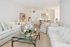 2220 NE 68th St 1003, Fort Lauderdale, FL 33308 Sold 06/12/24