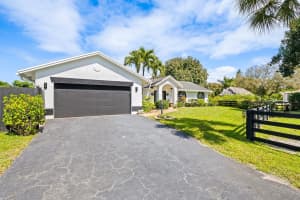 14575 SW 26th St, Davie, FL 33325 Sold 04/10/24