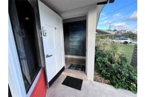 1717 NW 39th St, Oakland Park, FL 33309 Sold 05/09/24