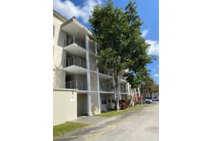 2900 NW 48th Ter 404, Lauderdale Lakes, FL 33313 Sold 07/31/24