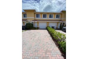 1401 Avon Ln 1, North Lauderdale, FL 33068 Sold 04/03/24