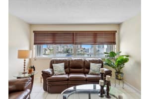 111 Golden Isles Drive, Hallandale Beach, FL 33009 - MLS#F10422703