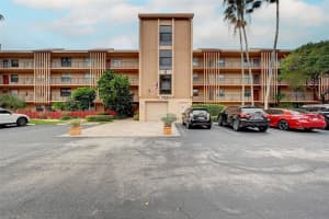 7320 Lake Circle Dr 207, Margate, FL 33063 Sold 04/05/24