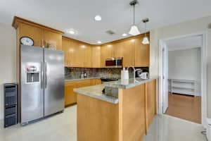 411 SE 8th St 232, Deerfield Beach, FL 33441 Sold 04/10/24