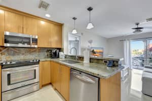 411 SE 8th St 232, Deerfield Beach, FL 33441 Sold 04/10/24