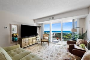 2715 N Ocean Blvd 11D, Fort Lauderdale, FL 33308 Sold 03/15/24
