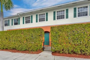 274 SW 7th Ct 274, Pompano Beach, FL 33060 Sold 04/27/24