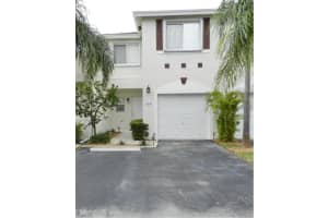 739 NW 42nd Pl 739, Deerfield Beach, FL 33064 Sold 04/15/24