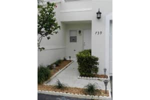 739 NW 42nd Pl 739, Deerfield Beach, FL 33064 Sold 04/15/24