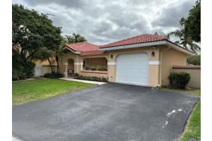 1330 Seagrape Cir, Weston, FL 33326 Sold 04/26/24