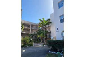 2821 Somerset Dr 403, Lauderdale Lakes, FL 33311 Sold 04/15/24