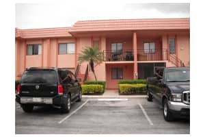 231 Lakeview Dr 102, Weston, FL 33326 Sold 12/26/24